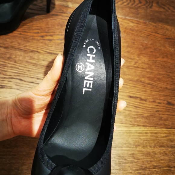 Chanel Camellia Pumps - Picture 7 of 10